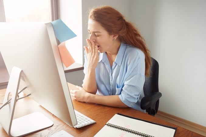 How to Overcome Afternoon Slump Without Drinking Heavy Chai