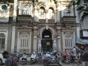 Bora Bazar Street, Fort, Mumbai, Maharashtra: Location, Connectivity, Route, and FAQs